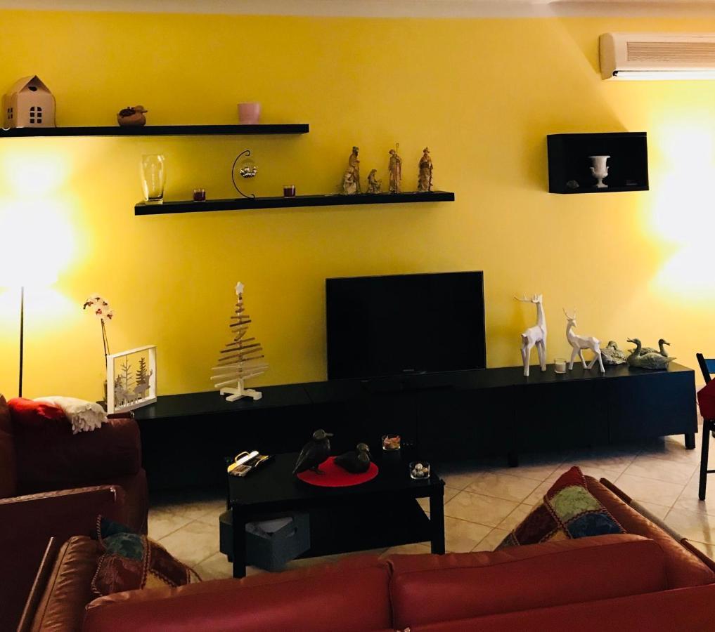 B&B La Casa di Isabella Loreto Esterno foto